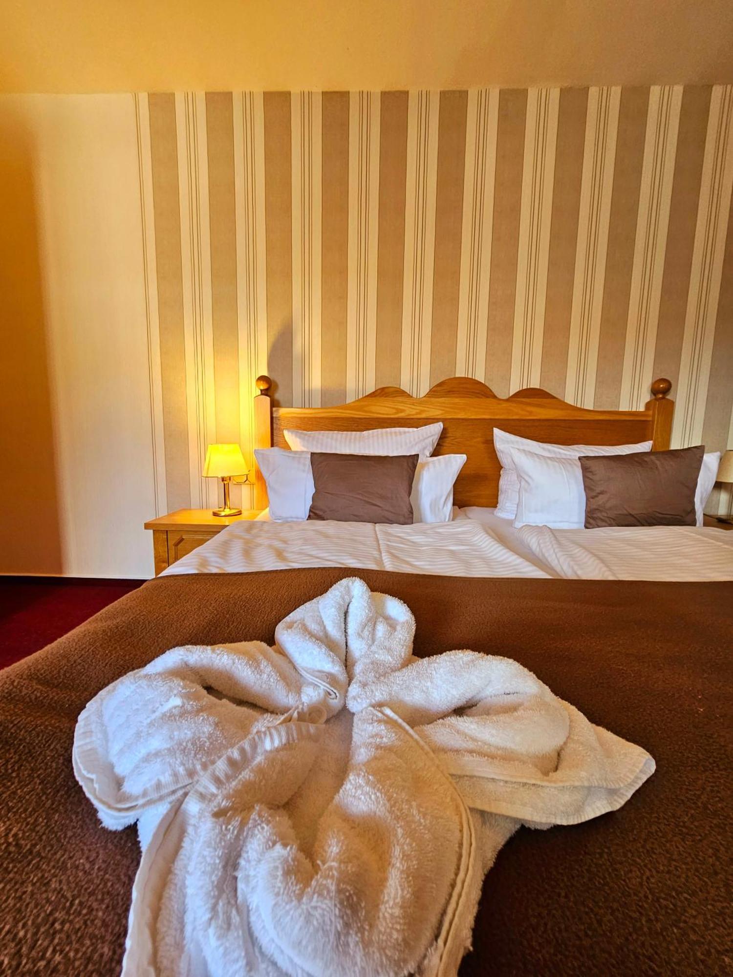 Hotel Am Markt & Brauhaus Stadtkrug 3*